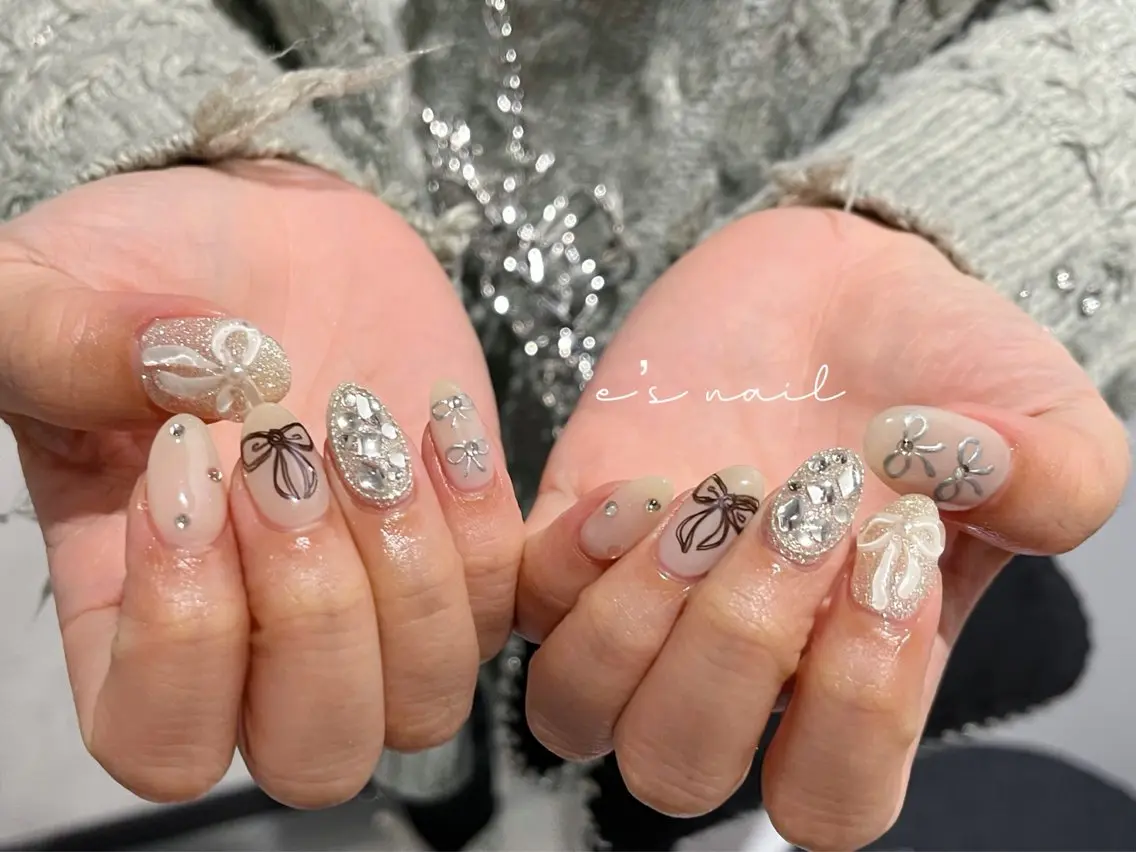 ネイル ハンドネイル ハンドケア e’s nail Lumièreのネイルデザイン