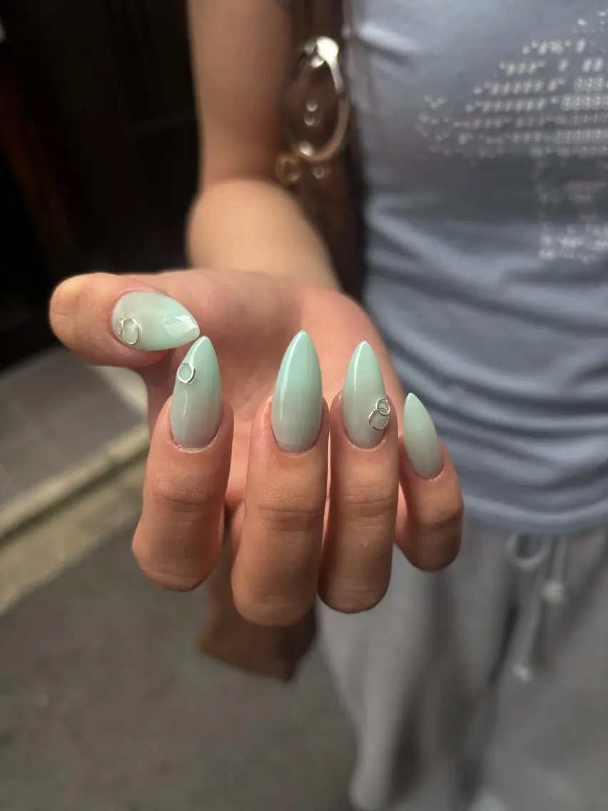 ネイル One ♡ YUKINEのネイルデザイン