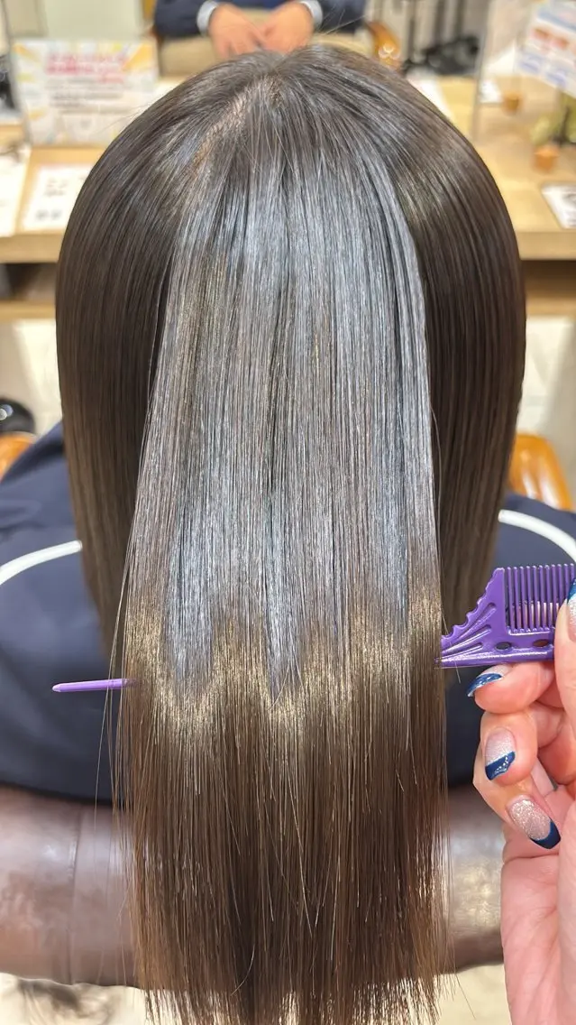 ミディアム 縮毛矯正 温水 愛華のヘアスタイル