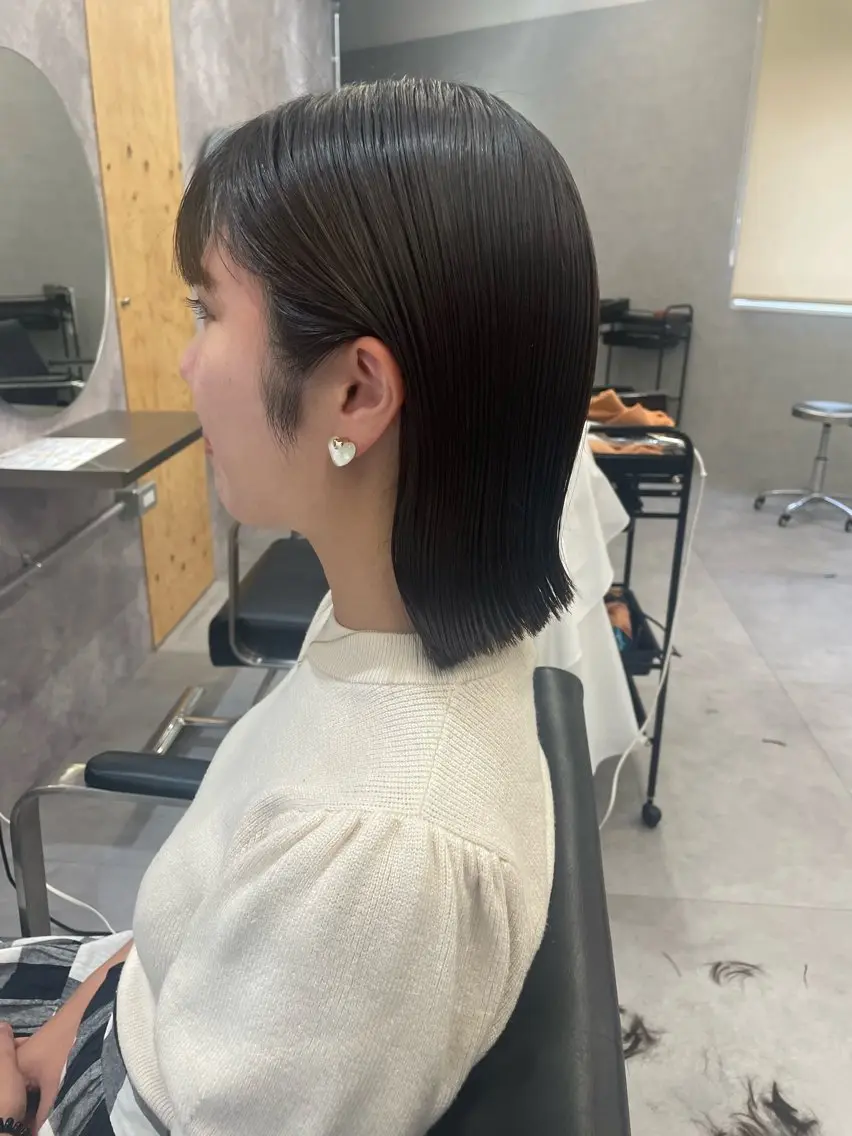 ミディアム カラー ボブ yui/ layer cutのヘアスタイル