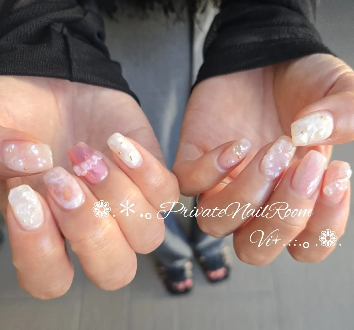 ネイル ハンドネイル Nail Room Vi+のネイルデザイン