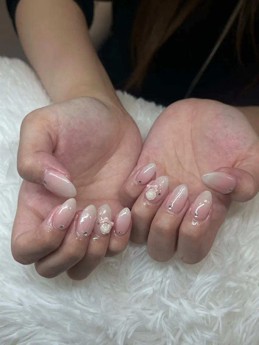 ネイル ボルドー ブラウン チークネイル ドット フットネイル ハンドネイル RUBY Nail 日暮里店のネイルデザイン