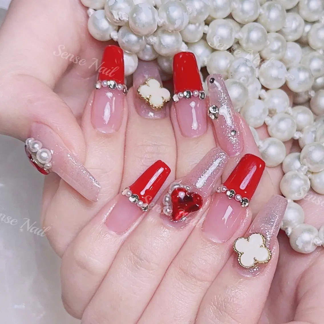 ネイル ハンドネイル ハンドケア ナユキNA.YUKI 新宿店のネイルデザイン