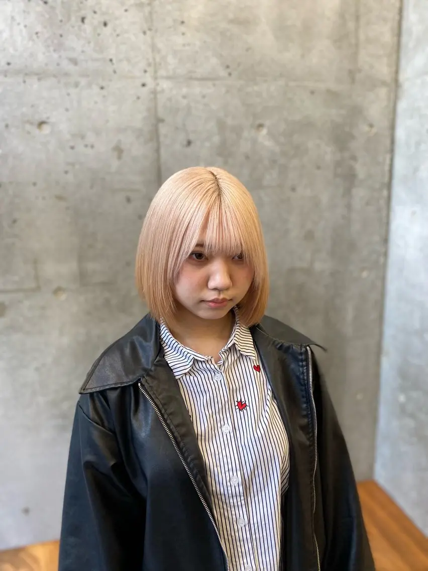 ショート カラー 🌈艶ハイトーン特化 🌈NOZOMUのヘアスタイル