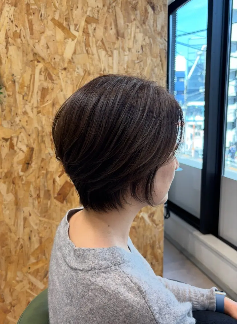 ショート 吉岡 美砂のヘアスタイル