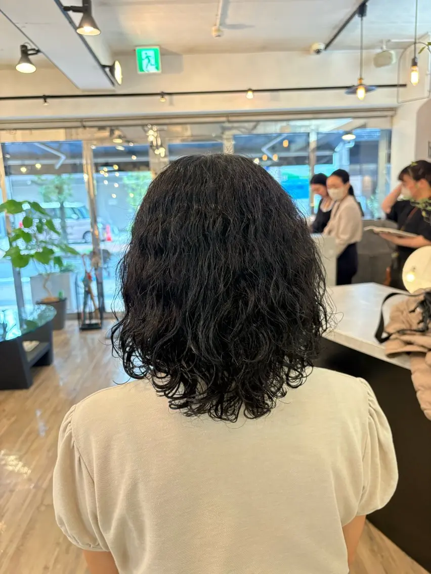 ミディアム カット パーマ 山上 優奈のヘアスタイル