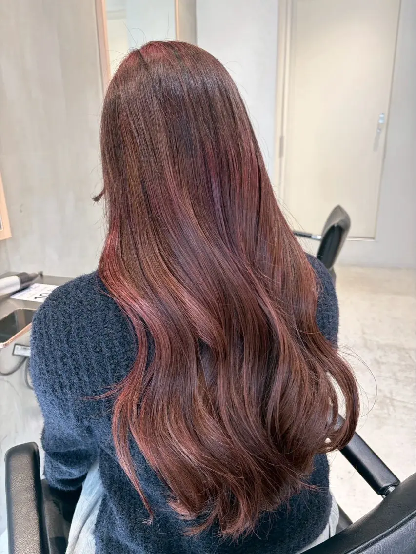 ロング カラー 宮田 眞咲のヘアスタイル