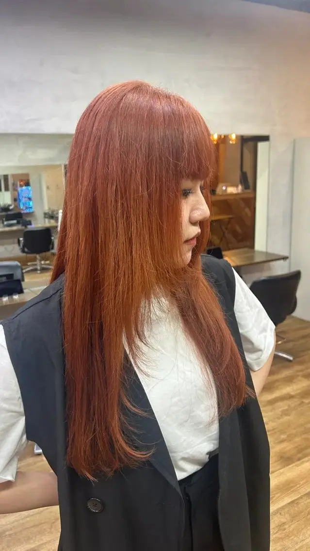 ロング ショートボブ 韓国風カラー ボブ ハイライト 髪質改善 ヘアカラー トリートメント 神田 姫奈|郡山 |レイヤーカットのヘアスタイル