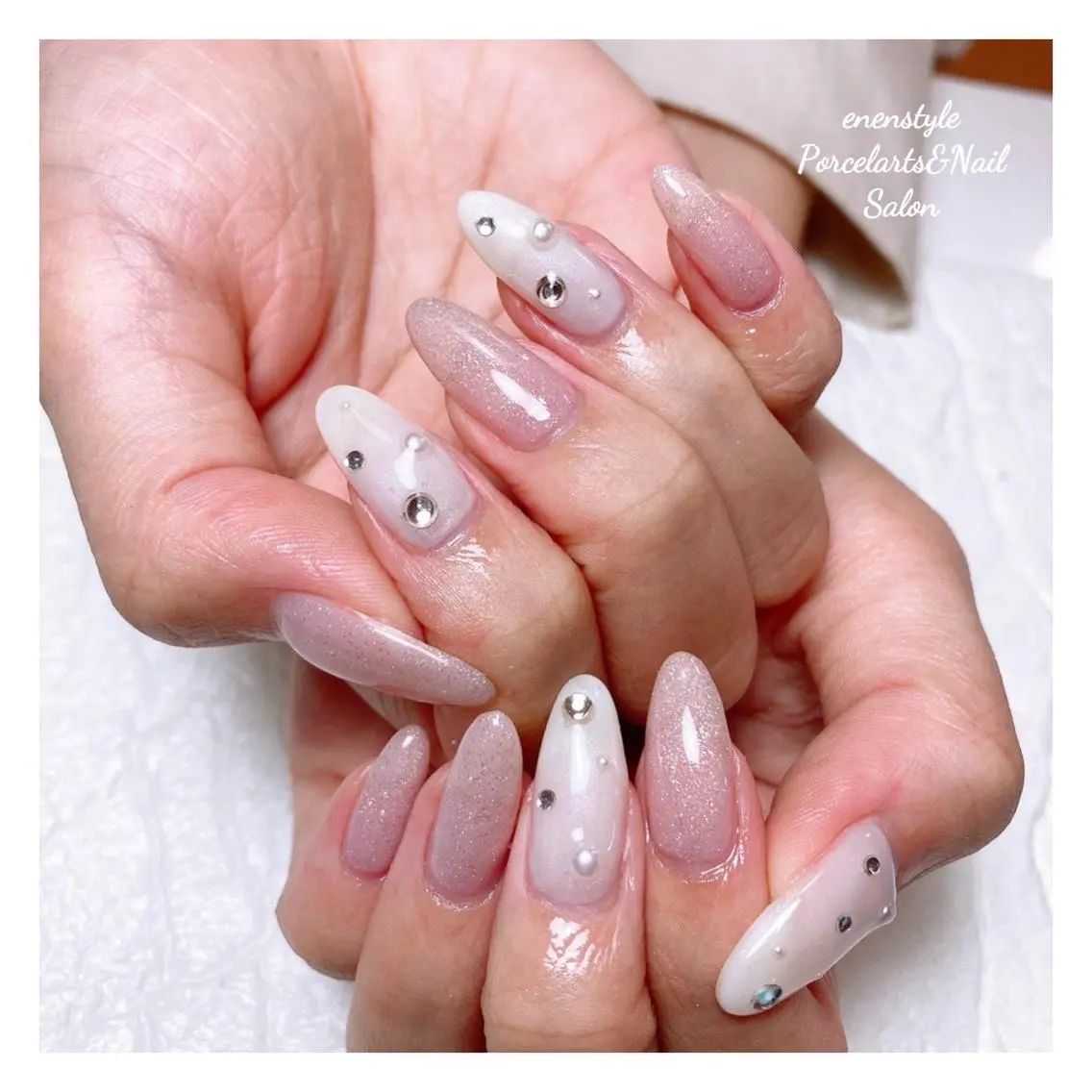 ミディアム ネイル 🐾enen style 🐾のネイルデザイン