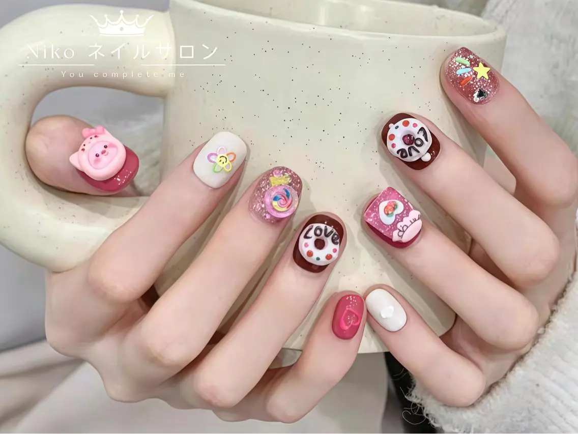 ネイル チークネイル 長さ出し フラッシュネイル フットネイル フレンチネイル Nikoネイルサロン 上野店のネイルデザイン