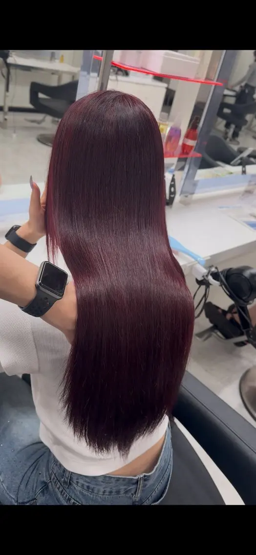 ロング カラー ブリーチ レッドカラー ヘアカラー トリートメント うる艶ストレート♡透 明感カラー♡かずまるのヘアスタイル