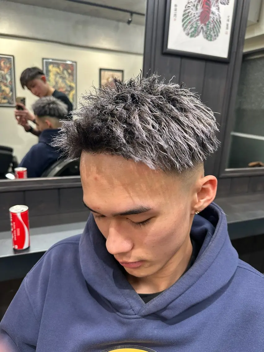 カラー ヘアカラー 市川 碧斗のヘアスタイル