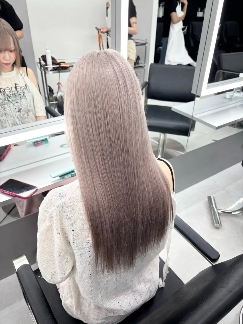 ロング ヘアカラー TACE AYANOのヘアスタイル