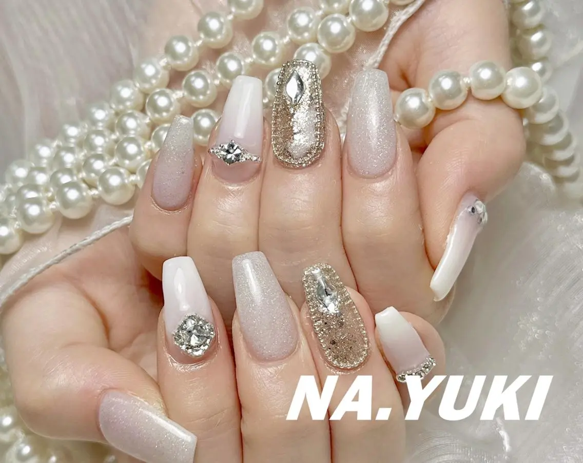 ネイル ハンドネイル ハンドケア 🌷 Mooning 🌷のネイルデザイン