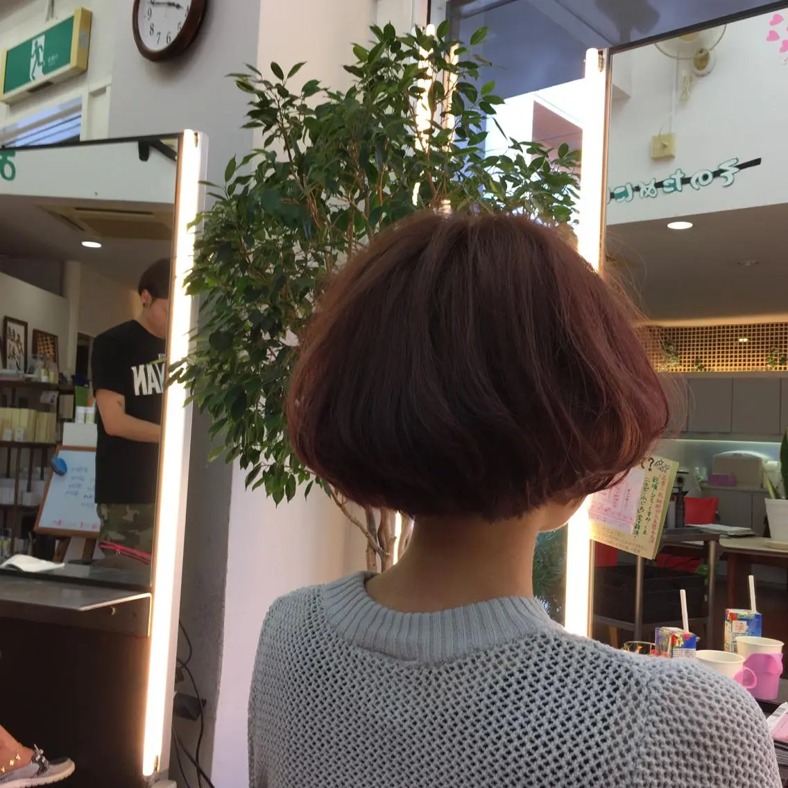 ショート カラー 加藤  淳のヘアスタイル