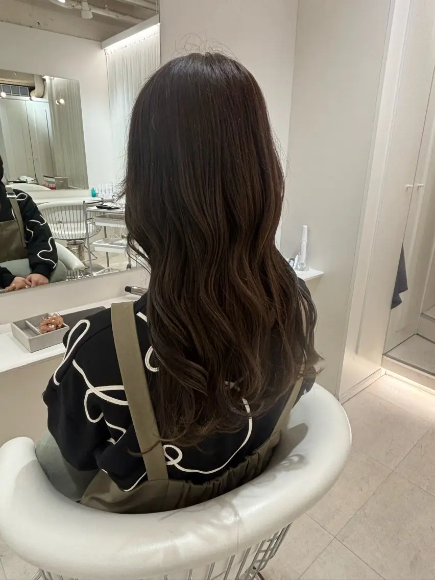 ロング カラー ヘアカラー ParveMix 岡本えりかのヘアスタイル