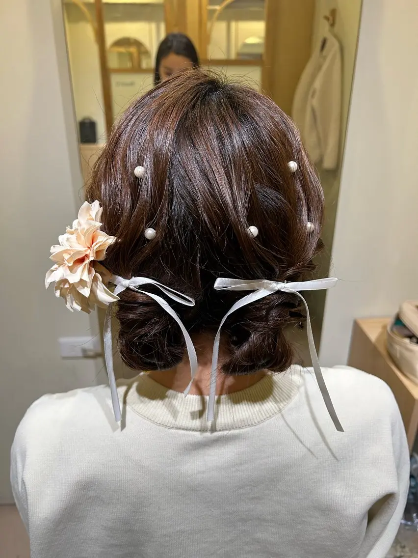 セミロング ヘアアレンジ ボウ🪞ヘアセット /メイク/マツパのマツエク・マツパデザイン