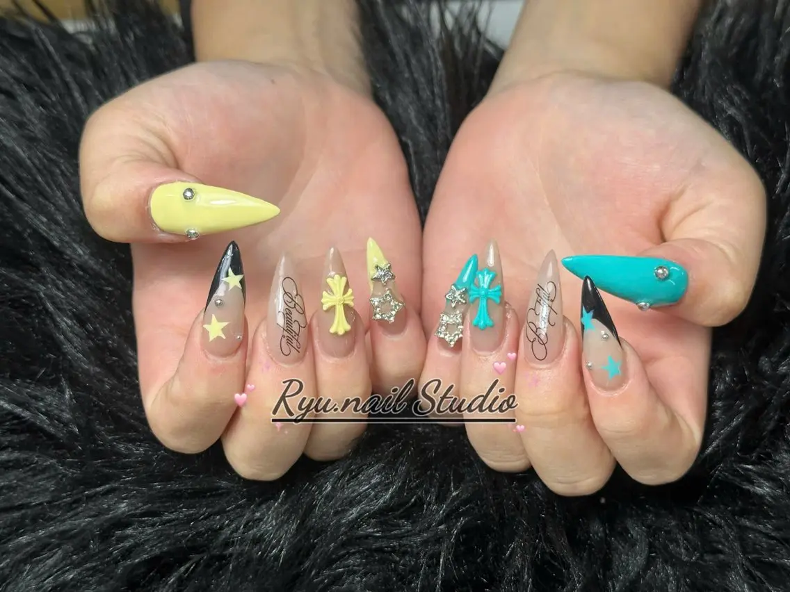 ネイル ボルドー ブラウン 韓国ネイル マグネットネイル ワンホンネイル ハンドネイル Ryu Nail YukiChanのネイルデザイン
