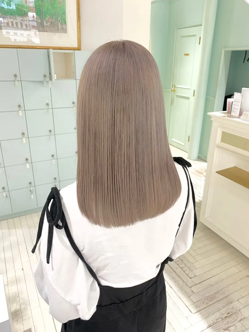 ミディアム カラー カット ヘアカラー トリートメント ヘアセット 🫧艶ダブルカラー ブリーチ🫧トモヤのヘアスタイル