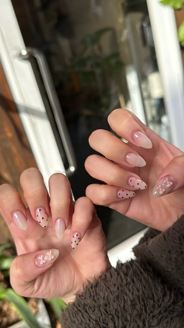 ネイル フラッシュネイル フットネイル フレンチネイル 韓国ネイル マグネットネイル SAKU nail 作島茜のネイルデザイン