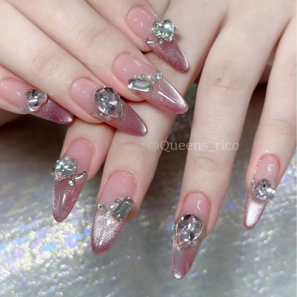 ネイル ハンドネイル Queens 新宿本店のネイルデザイン