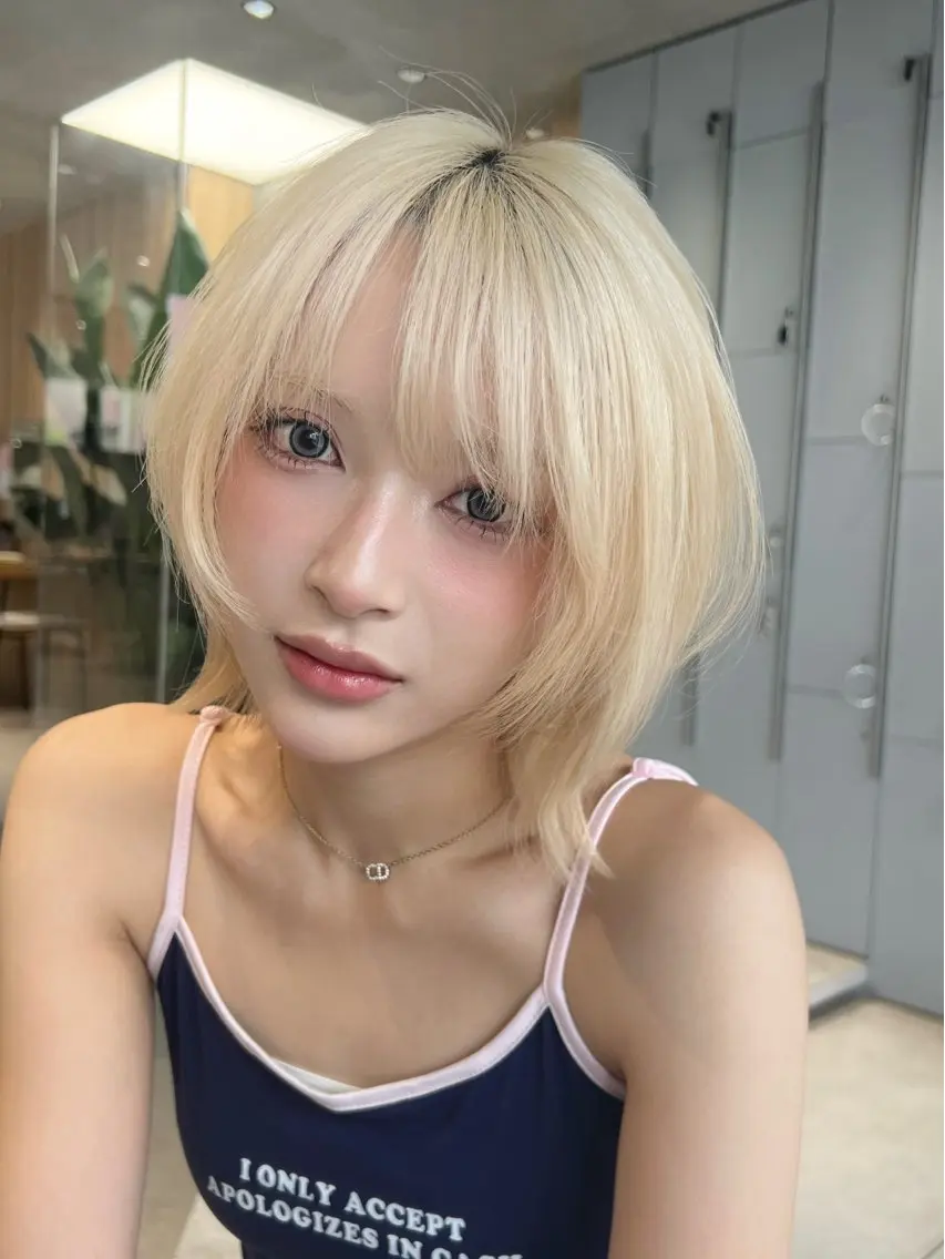 ショート カラー ⟡ボブ⟡レイヤー⟡ MINX岩下愛翔のヘアスタイル