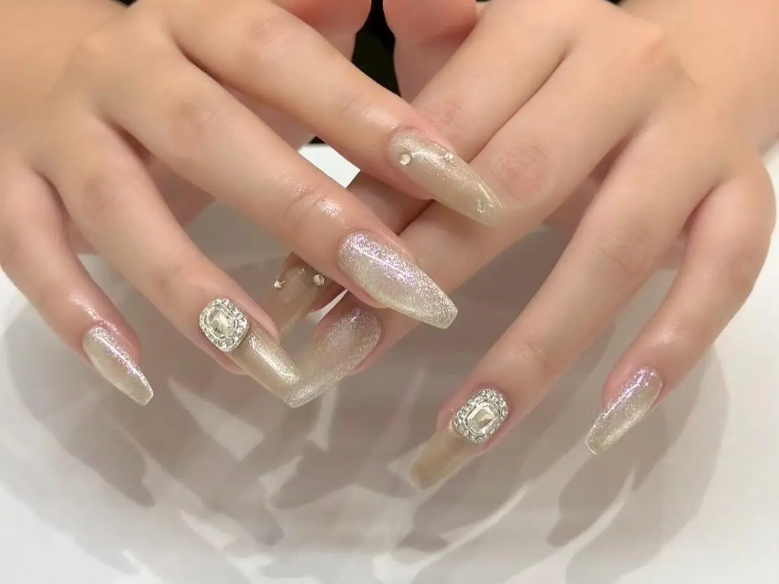 ネイル Jrスタッフ LIBELLE京橋のネイルデザイン