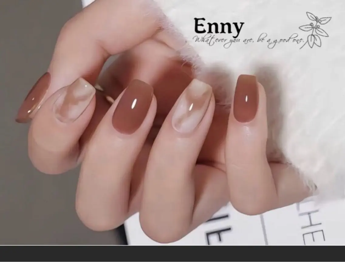 ネイル チークネイル 長さ出し フットネイル フレンチネイル ガラスフレンチ Nailsalon Ennyのネイルデザイン