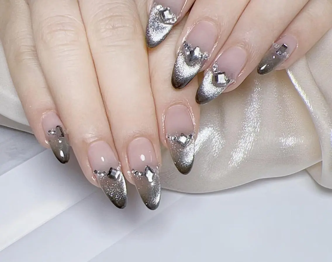 ネイル ハンドネイル エリ🫧 nail池袋東口のネイルデザイン