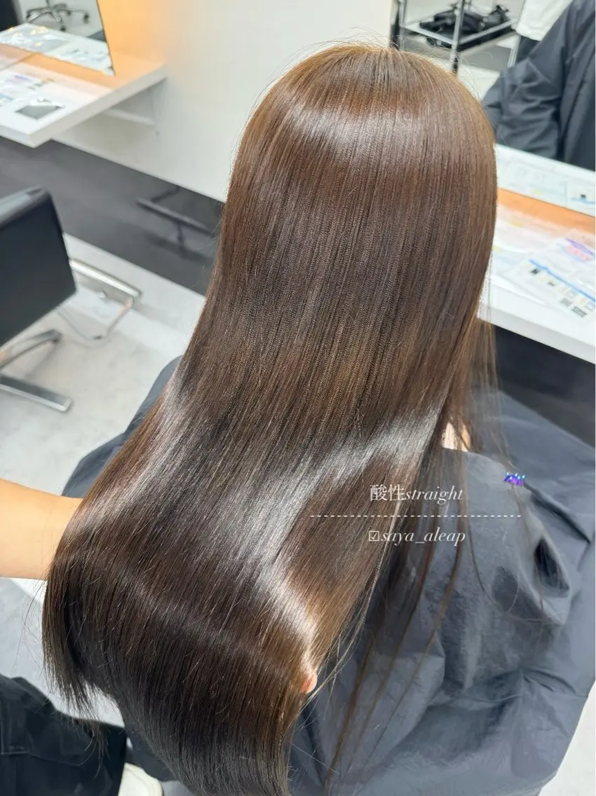ロング 縮毛矯正 𝘼𝙇𝙀𝘼𝙋 🖤𝙨𝙖𝙮𝙖のヘアスタイル
