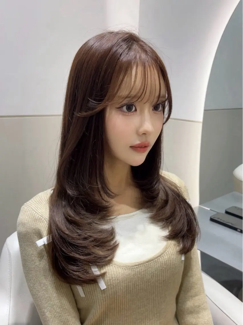 セミロング カラー カット ヘアカラー トリートメント 🩷韓国ヘア/ヨシン モリ🩷Maikaのヘアスタイル