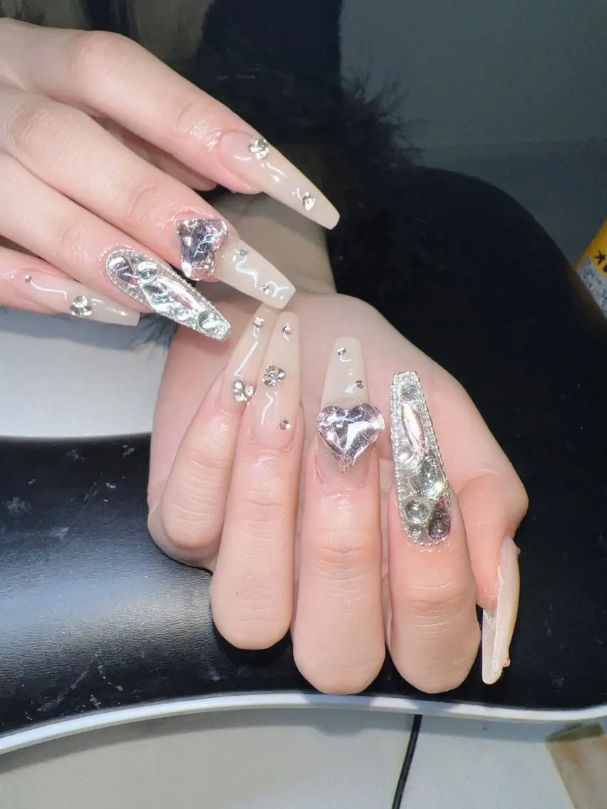 ネイル オーロラネイル チークネイル 長さ出し フットネイル フレンチネイル Lee Nails チップ長さだし専門店のネイルデザイン