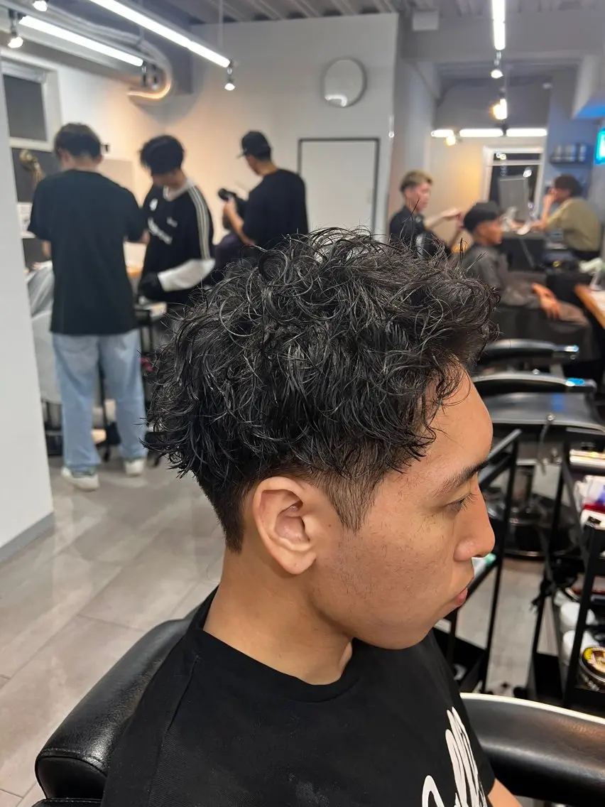 ショート カット パーマ メンズカット、パーマ 特化🔥🌊瀬川竜生のヘアスタイル