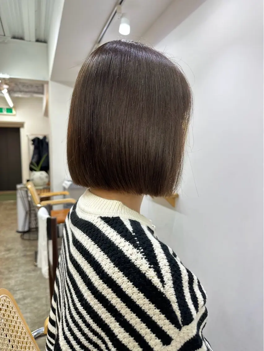 ショート カラー 切りっぱなしボブ 透明感カラー ボブ カット ヘアカラー トリートメント Kaho/大阪心斎橋 ボブ/レイヤー/艶髪のヘアスタイル