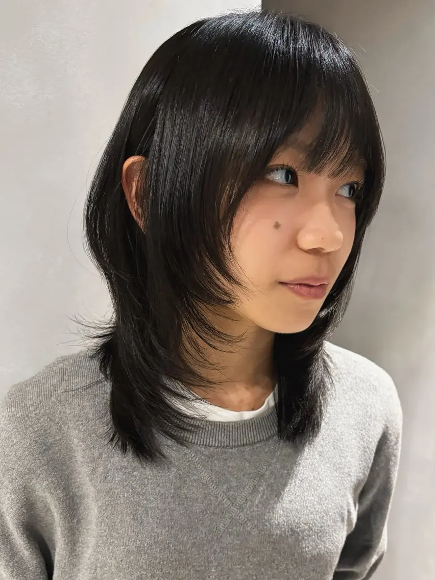 ミディアム カラー 黒髪 ハッシュカット カット ヘアカラー トリートメント Juna✂️ レイヤー / ボブのヘアスタイル
