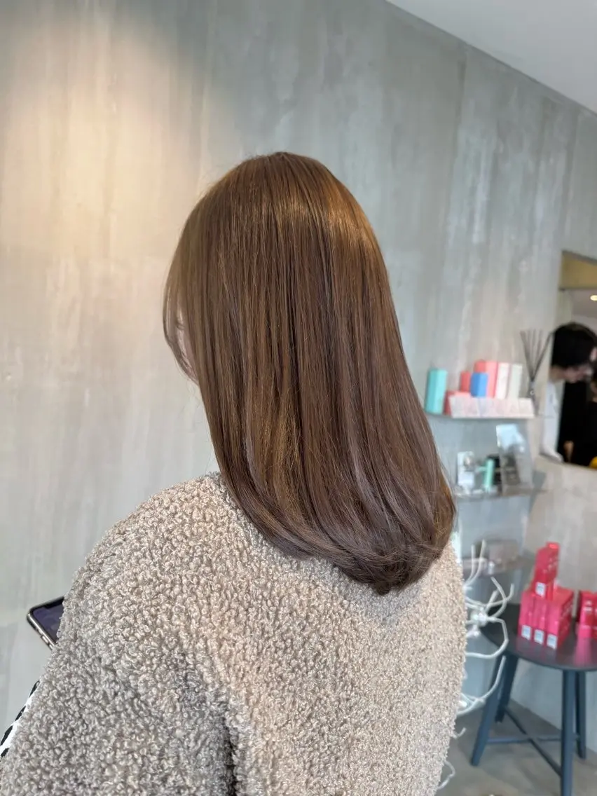セミロング カラー ヘアカラー トリートメント 透明感カラー 天羅のヘアスタイル