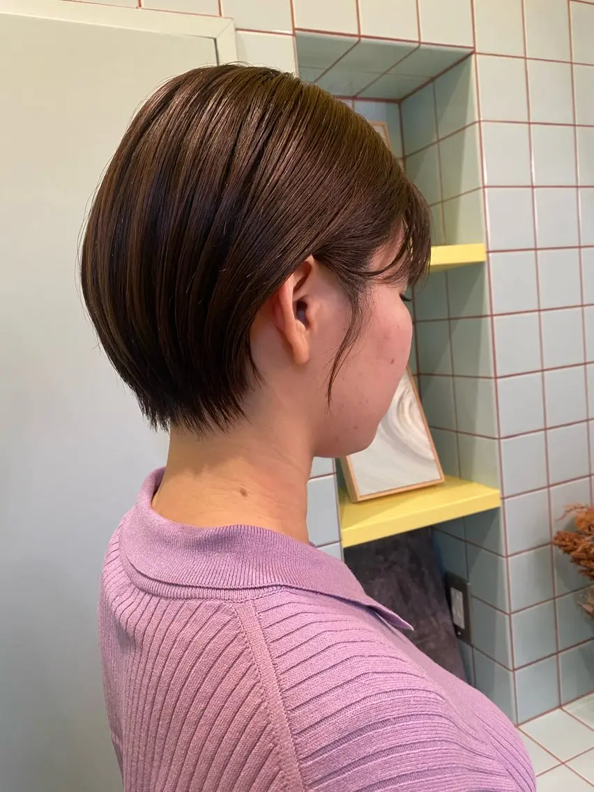 ショート トクザト アイニのヘアスタイル