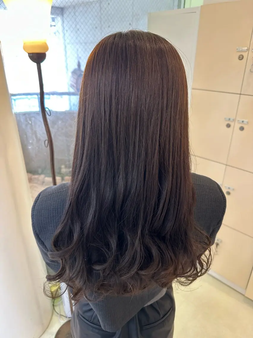 セミロング カラー ブラウンカラー おん眉美容師eMu✄ yuka‪🤍のヘアスタイル