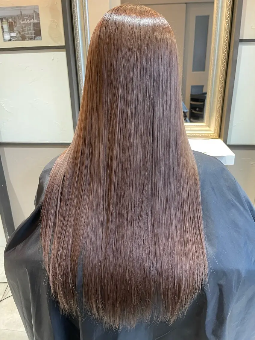 セミロング カラー トリートメント Avery SHINのヘアスタイル