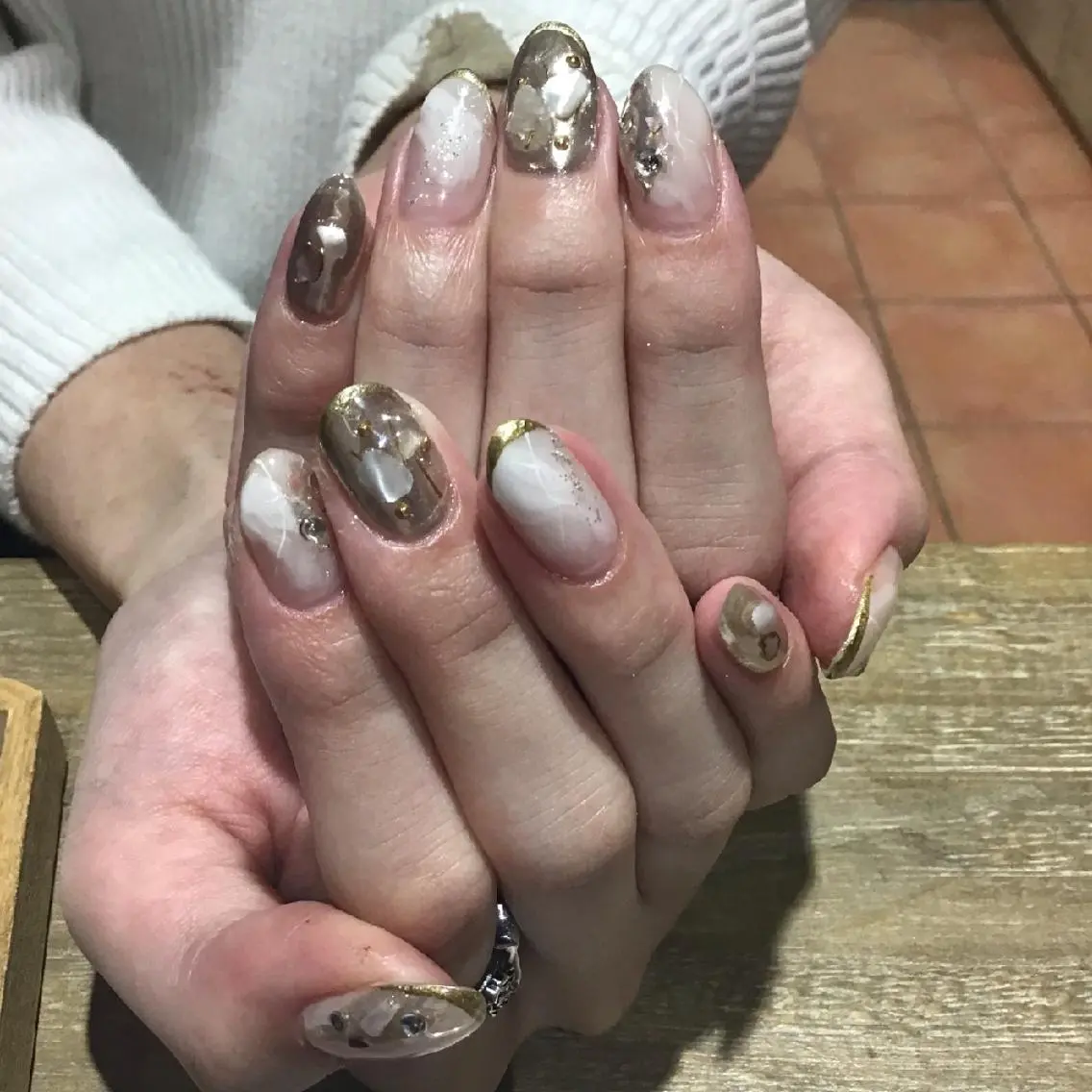 ネイル 持ち込み 八木 香澄のネイルデザイン
