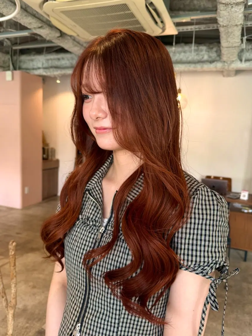 ロング カラー ヘアカラー Miyu .のヘアスタイル