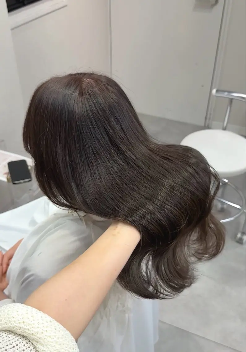 セミロング ヘアカラー トリートメント 韓国ヘア/ うる艶髪 🪽🫧Neneのヘアスタイル