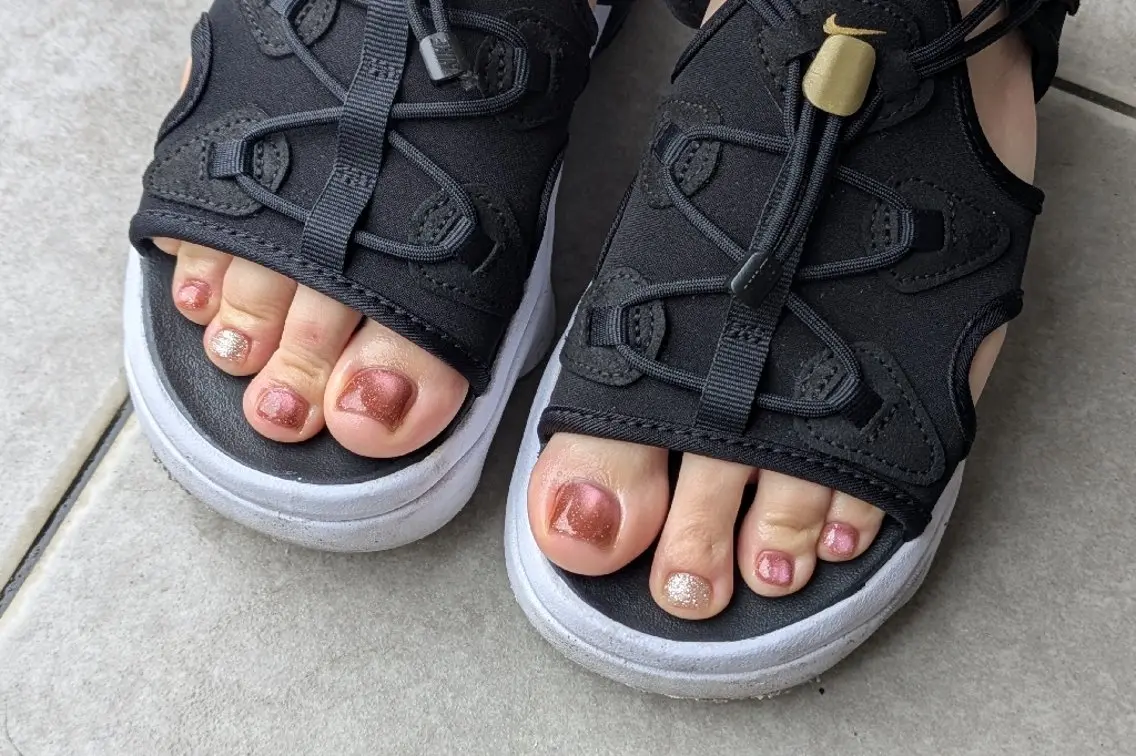 ネイル フラッシュネイル フットネイル マグネットネイル ワンカラーネイル シンプルネイル フットネイル m&pPrivate nailsalonのネイルデザイン