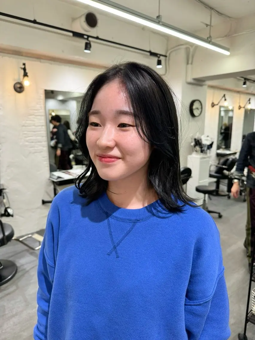 ミディアム カット ヘアカラー トリートメント 赤み無し柔らかカラー 【梅田】madokaのヘアスタイル