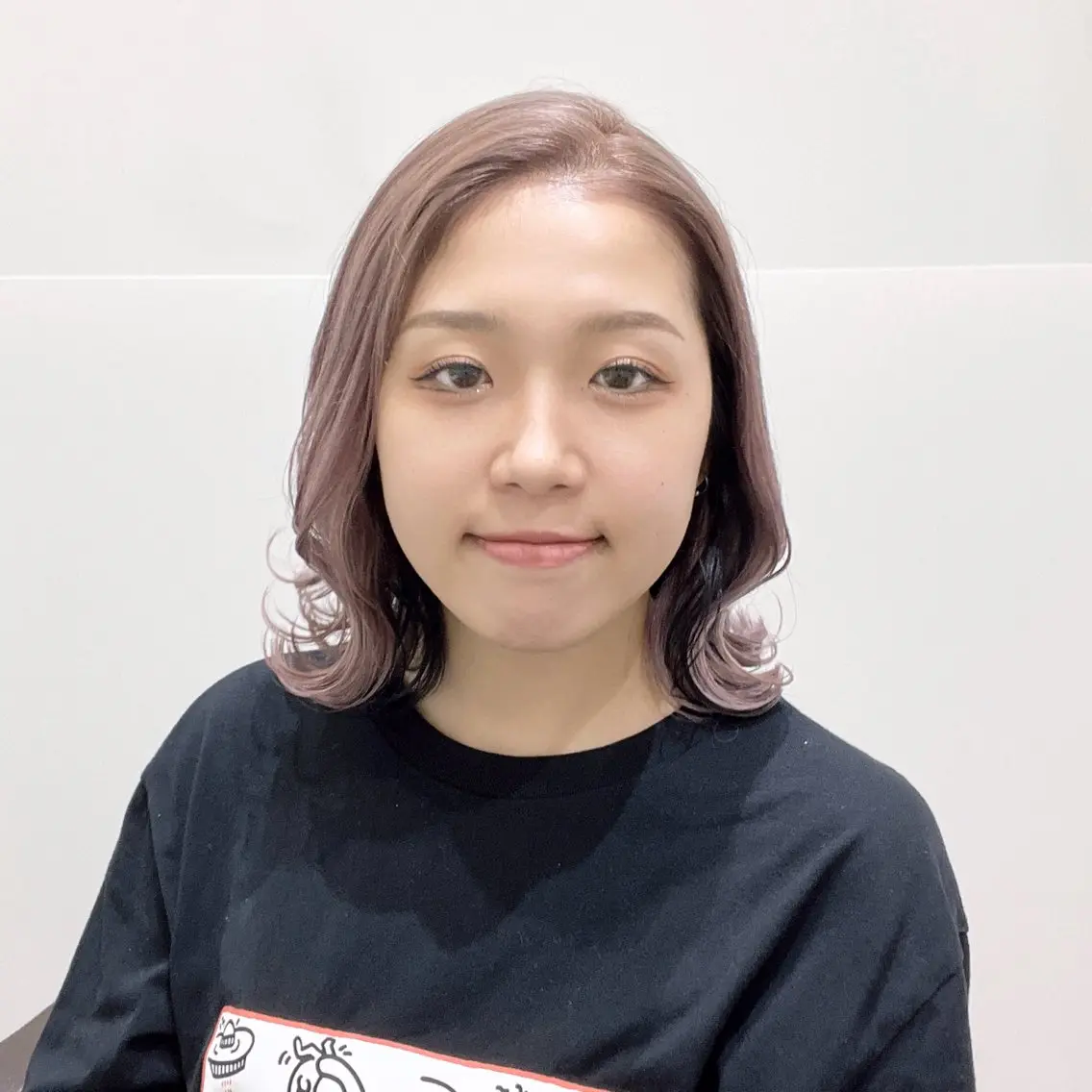 ショート カラー ベージュカラー インナーカラー ピンクカラー ピンクベージュ 🩵ブリーチカラー MIORI🩵のヘアスタイル