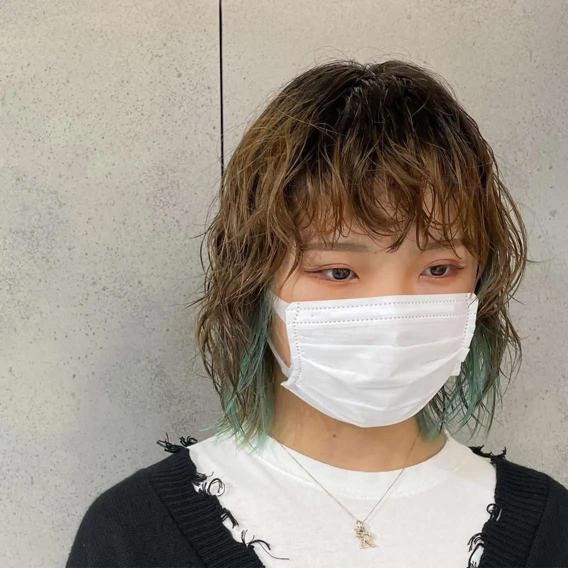 ショート カラー パーマ ブリーチ ウルフカット パーマウルフショート 濱田匠のヘアスタイル