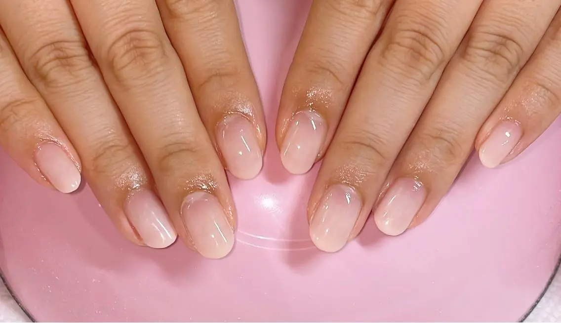 ネイル VIERU 🌈🎀💖のネイルデザイン