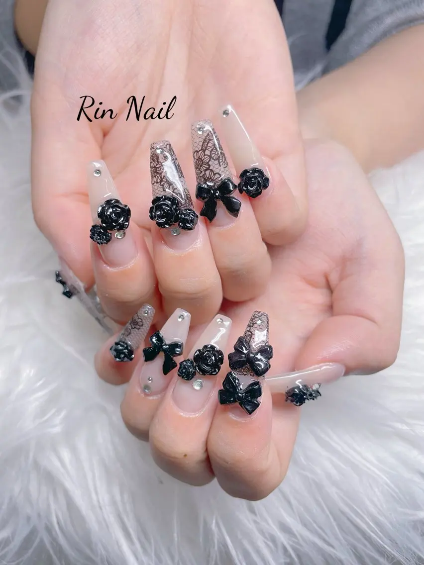 ネイル フレンチネイル ジェルネイル 韓国ネイル マグネットネイル ネイルチップ Rin Nail 新大久保店のネイルデザイン