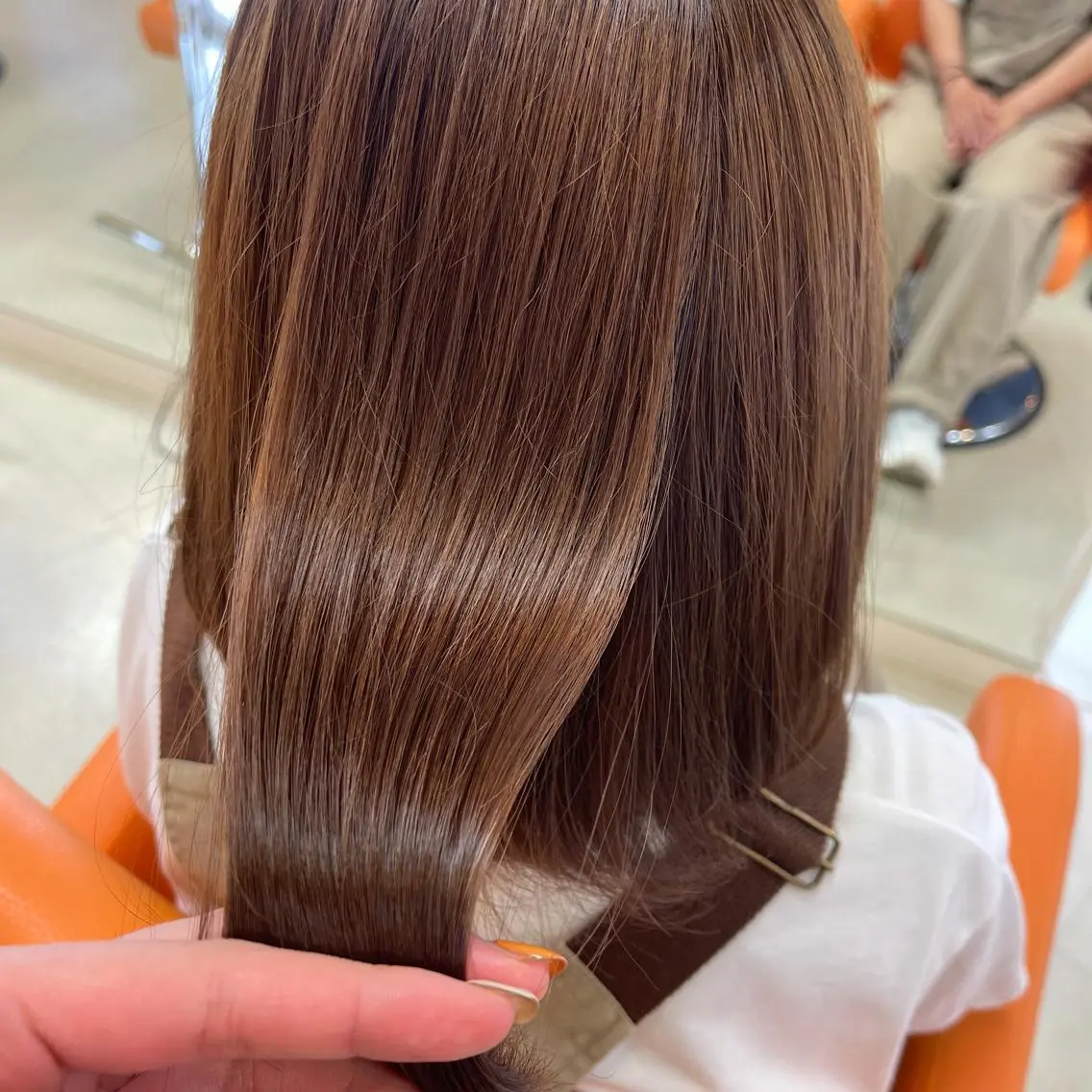 ショート パーマ 鶴﨑 美優亜のヘアスタイル