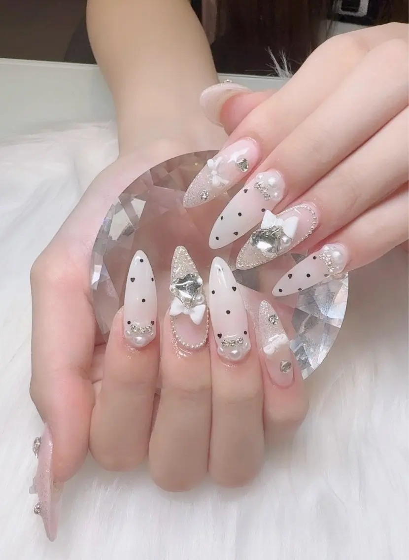ネイル アートネイル ハンドネイル yuna 💕のネイルデザイン